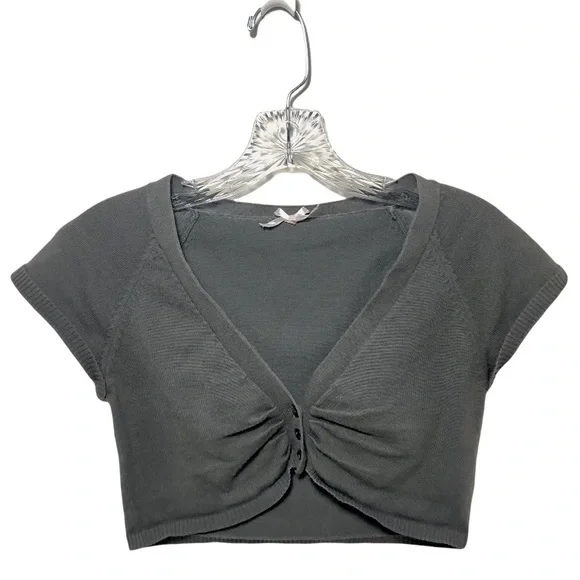 Grey Crop Top with V-Neck - Picture 2 of 10